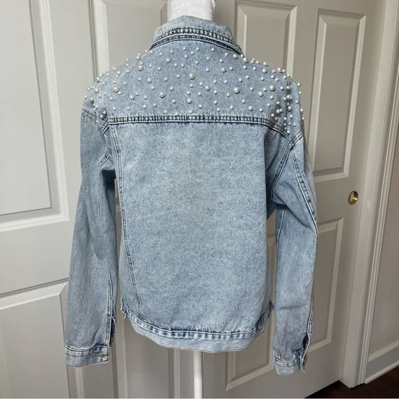 Pearl Embellished Denim Jean Jacket Button Front Long Sleeve Light Blue Wash - Picture 5 of 16